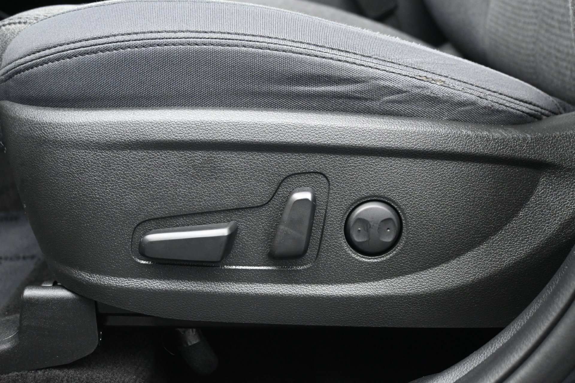Used 2022 Hyundai Santa Fe SEL AWD/4WD image 23