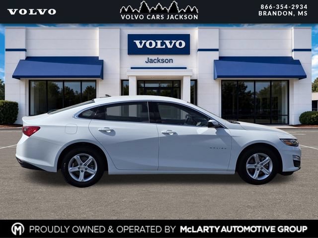 Used 2024 Chevrolet Malibu LS w/ Driver Confidence Package FWD image 3