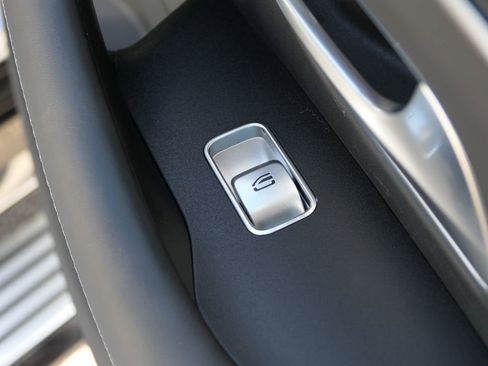 Used 2025 Mercedes-Benz Maybach GLS 600 Maybach GLS 600 image 29