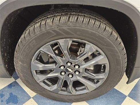 Used 2020 Chevrolet Traverse RS image 16