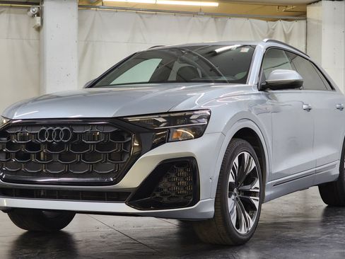 Used 2025 Audi Q8 Prestige AWD/4WD image 10