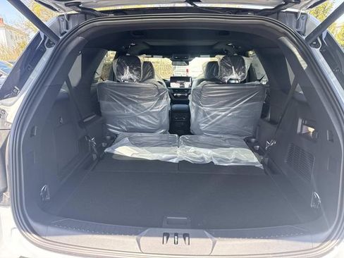 New 2026 Ford Explorer ST-Line image 4