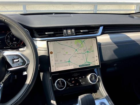 New 2026 Jaguar F-PACE R-Dynamic S image 6