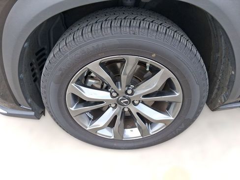 Used 2019 Lexus NX 300 FWD image 8