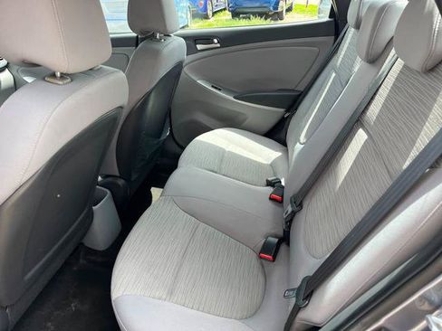 Used 2017 Hyundai Accent SE FWD image 12
