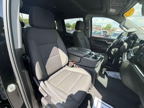 Used 2023 Chevrolet Silverado 1500 LT AWD/4WD image 29