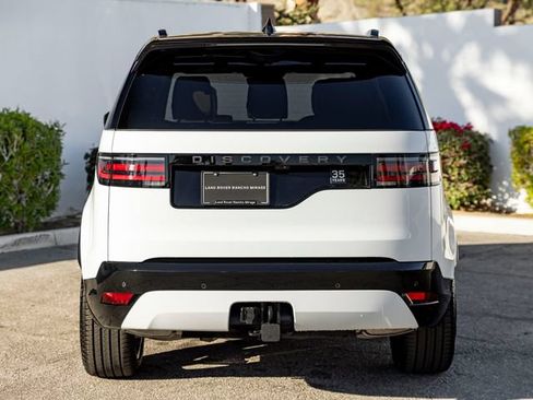 Certified 2025 Land Rover Discovery Dynamic SE AWD/4WD image 8