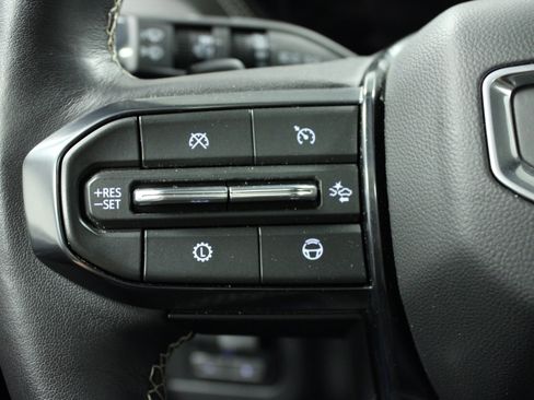 Used 2026 GMC Yukon Denali Ultimate AWD/4WD image 22