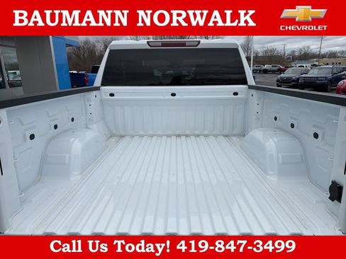 Used 2025 Chevrolet Silverado 1500 Custom Trail Boss w/ Turbomax Blackout Package AWD/4WD image 25