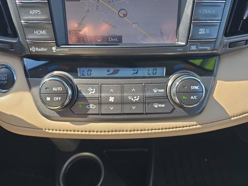 Used 2015 Toyota RAV4 Limited w/ Technology Package AWD/4WD image 18