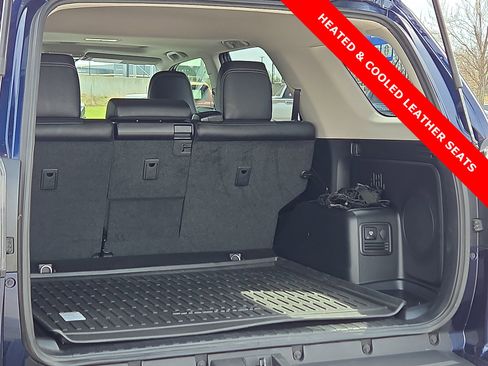 Used 2024 Toyota 4Runner Limited AWD/4WD image 9