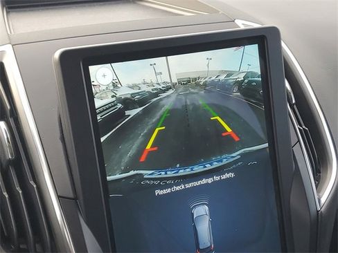 Certified 2023 Ford Edge Titanium image 19