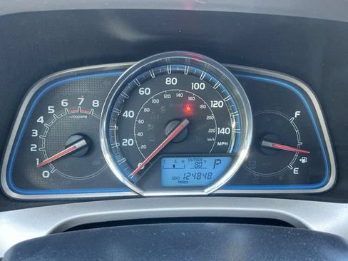 Used 2013 Toyota RAV4 Limited AWD/4WD image 14