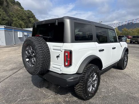 New 2025 Ford Bronco Badlands AWD/4WD image 4