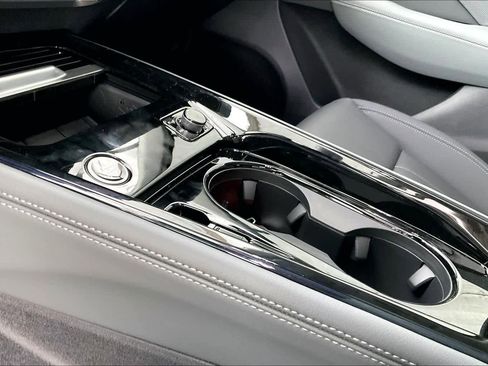 New 2026 Audi Q3 quattro 2.0T AWD/4WD image 7