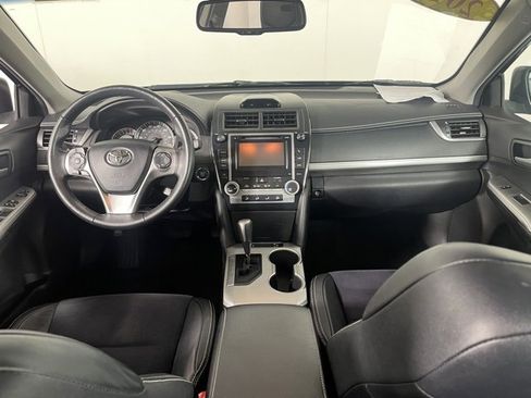 Used 2012 Toyota Camry SE image 38