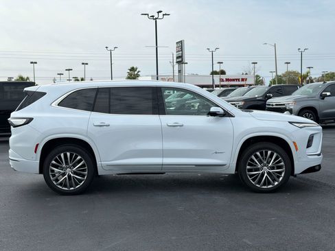 New 2026 Buick Enclave Avenir w/ Super Cruise Package image 2