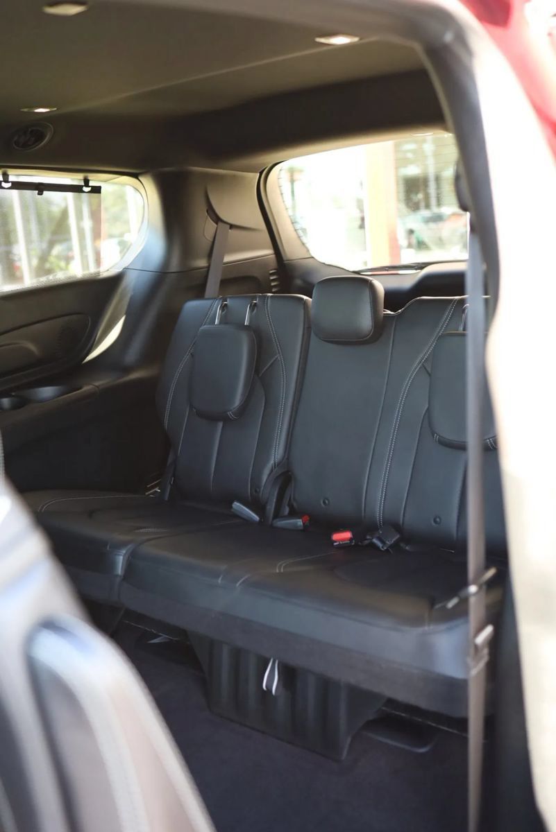 Used 2019 Chrysler Pacifica Touring-L w/ Advanced Safetytec Group FWD image 35