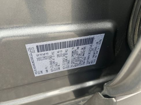 Used 2025 Nissan Rogue SV image 24