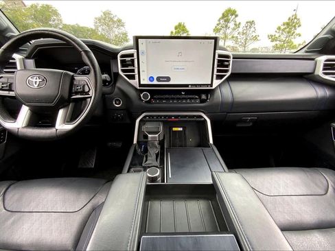 Used 2022 Toyota Tundra Platinum image 15