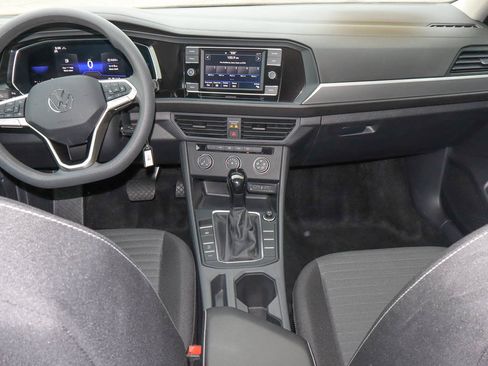 Used 2022 Volkswagen Jetta S FWD image 10
