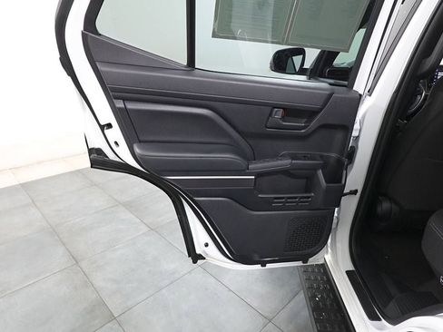 Used 2025 Toyota 4Runner SR5 image 21