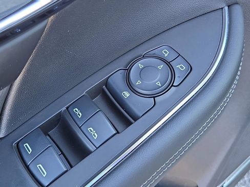 Used 2024 Buick Envision Preferred image 17