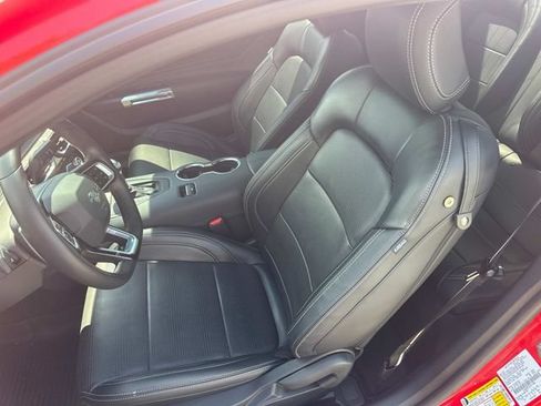 Used 2025 Ford Mustang GT Premium RWD image 16