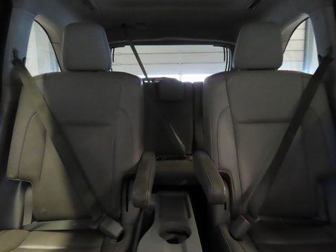 Used 2015 Toyota Highlander Limited image 30