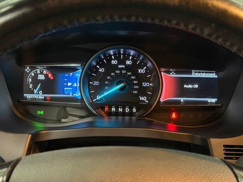 Used 2017 Ford Explorer XLT w/ Equipment Group 202A AWD/4WD image 42
