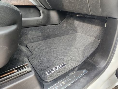 Used 2020 GMC Sierra 2500 Denali w/ Denali Ultimate Package image 56