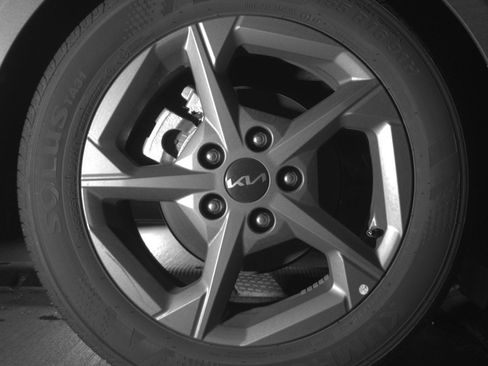 Used 2025 Kia K4 LXS image 15