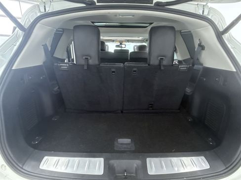 Used 2017 INFINITI QX60 Luxe w/ Deluxe Technology Package image 48