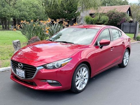 Used 2017 MAZDA MAZDA3 Touring image 1