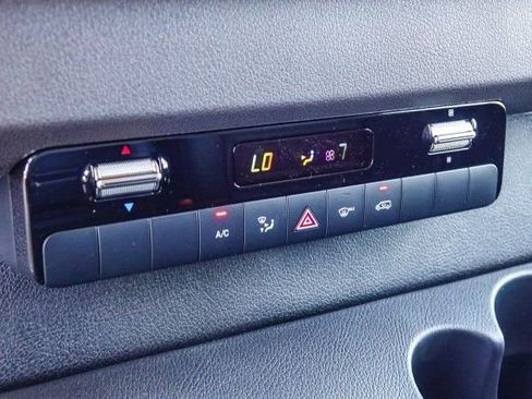 New 2025 Mercedes-Benz Sprinter 2500 image 8