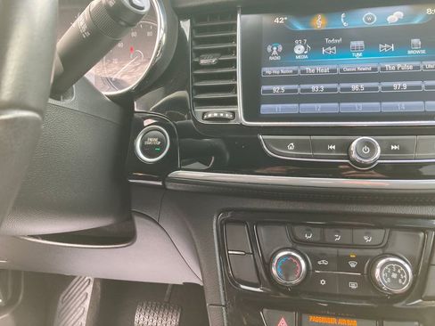 Used 2019 Buick Encore Preferred image 21