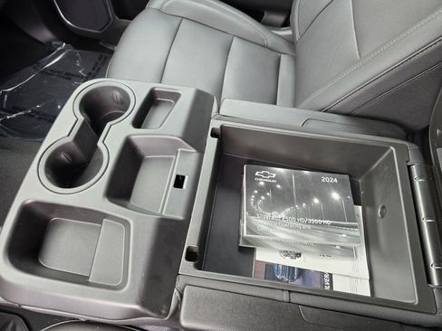 Used 2024 Chevrolet Silverado 2500 LTZ image 33