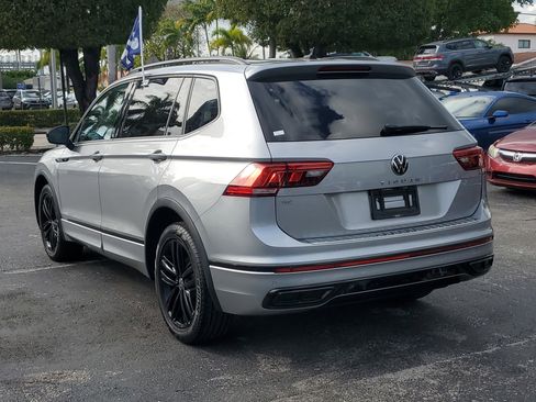Used 2022 Volkswagen Tiguan SE R-Line image 3