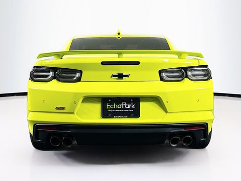 Used 2021 Chevrolet Camaro SS RWD image 7