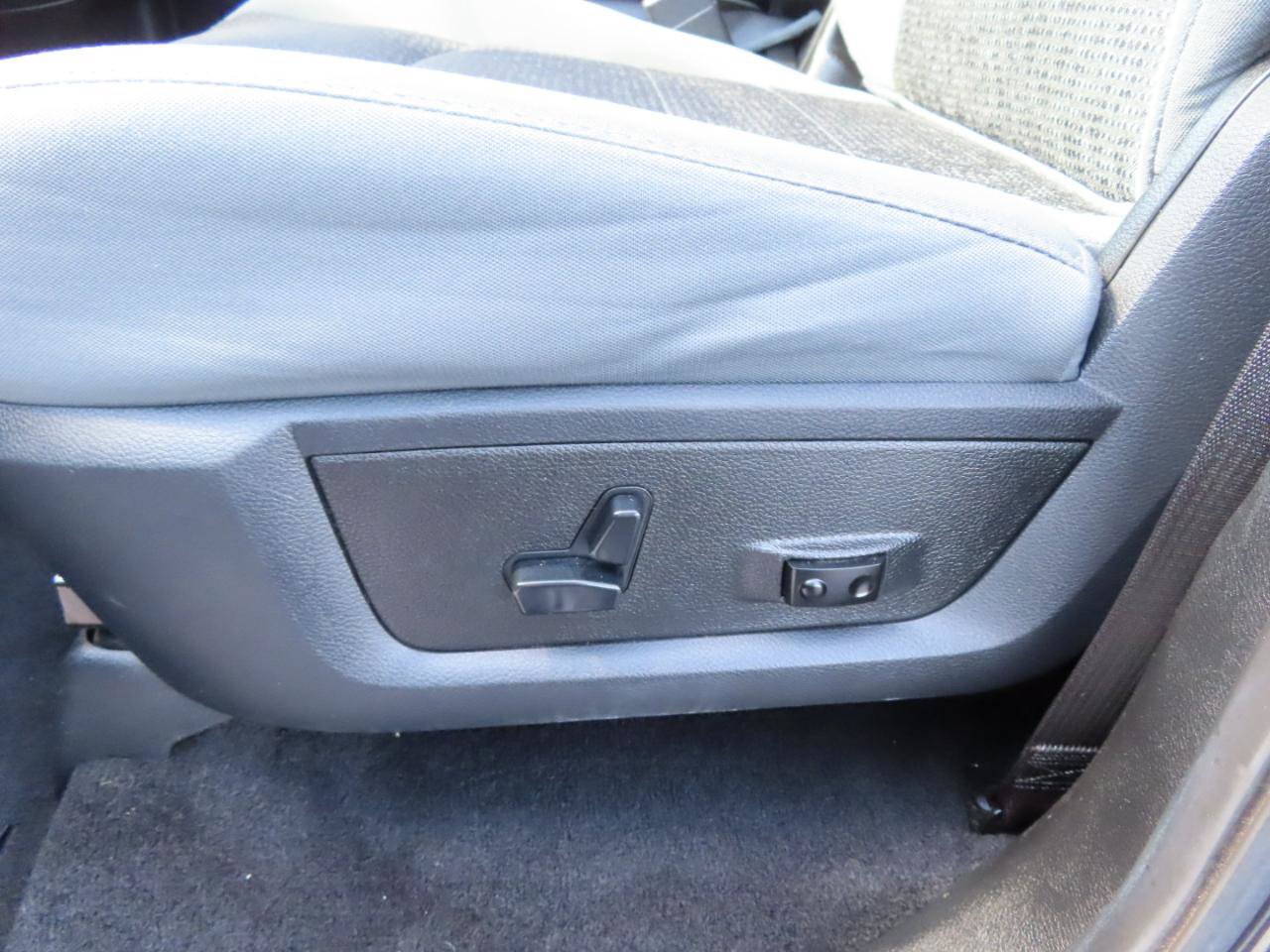 Used 2014 RAM 2500 Big Horn RWD image 29