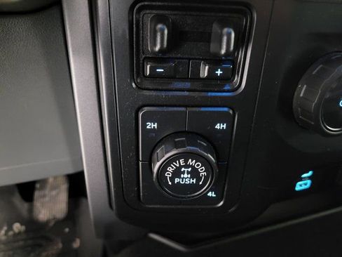 Used 2021 Ford F150 XLT w/ Trailer Tow Package image 37