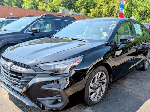 Certified 2025 Subaru Legacy Limited AWD/4WD image 3
