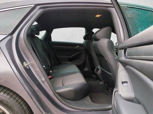 Used 2005 Chevrolet Corvette Coupe w/ Preferred Equipment Group image 18