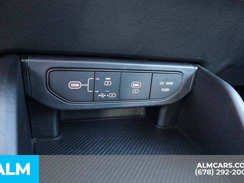 Used 2025 Kia K4 FWD image 32