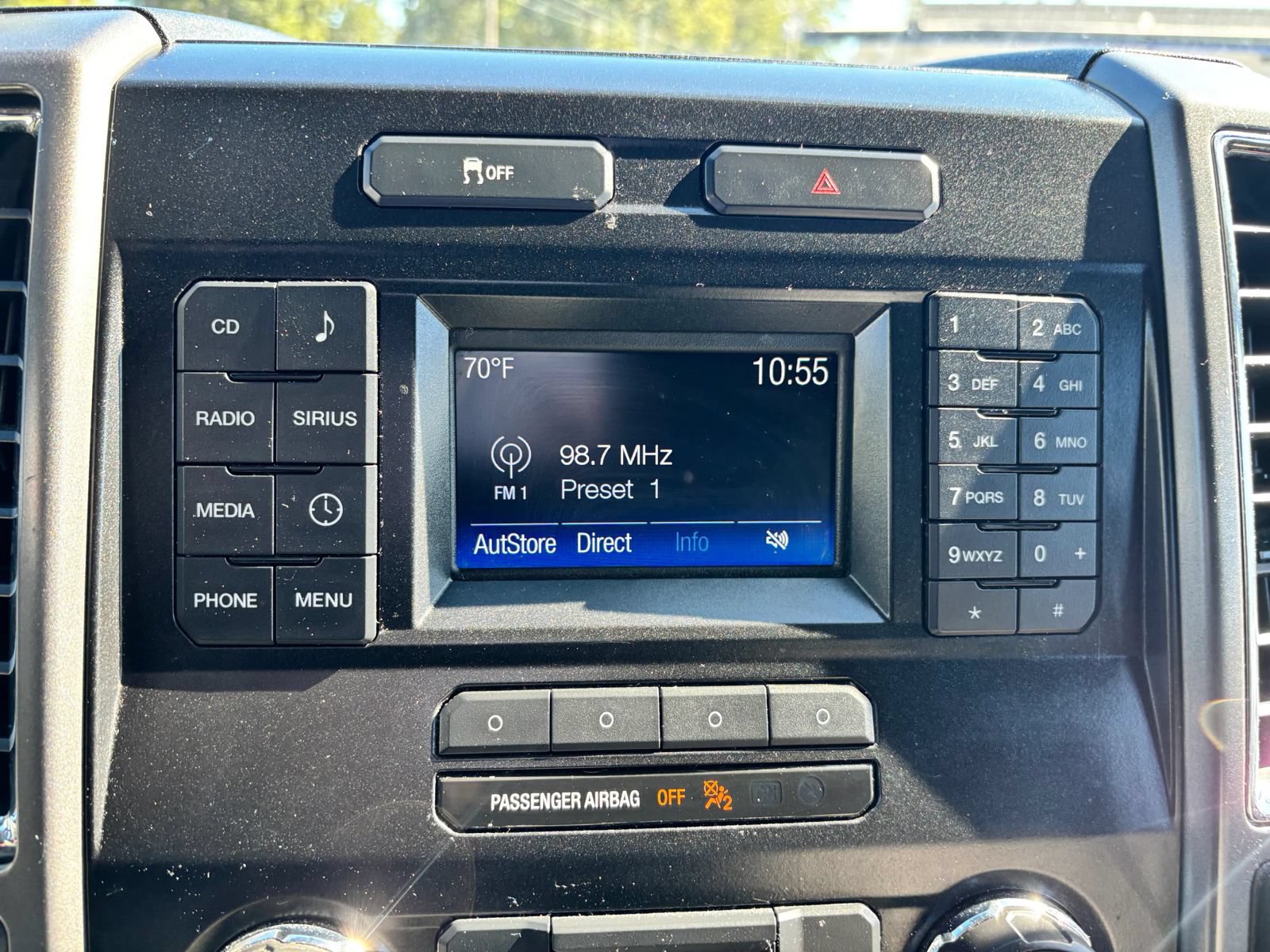 Used 2016 Ford F150 XLT AWD/4WD image 22
