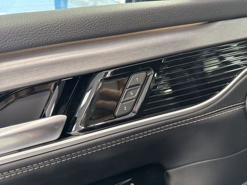 New 2026 Jeep Grand Wagoneer Limited w/ Convenience Group I image 18