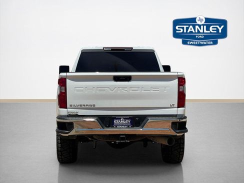 Used 2025 Chevrolet Silverado 2500 LT w/ Convenience Package AWD/4WD image 7
