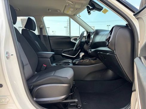 Used 2023 Kia Soul S FWD image 18