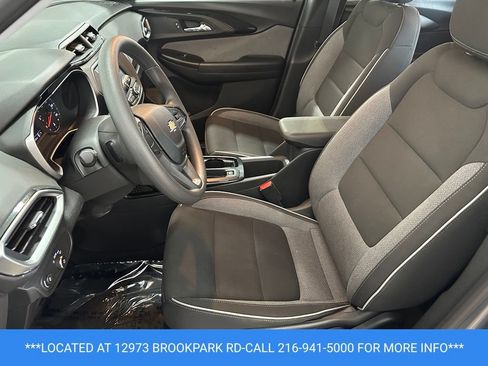 Used 2021 Chevrolet TrailBlazer LS FWD image 9