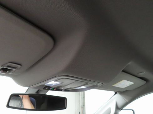 Used 2021 GMC Sierra 1500 SLE image 18